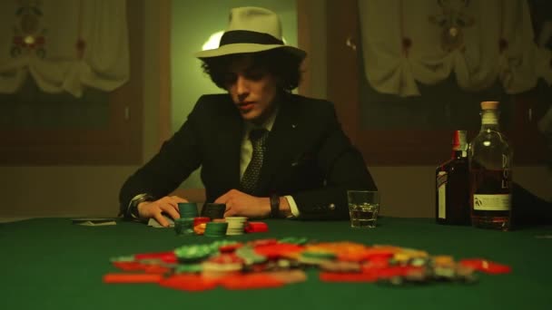 Нью Йорк Сша Января 2023 Пьяный Игрок Покер Коровьей Шляпе — стоковое видео