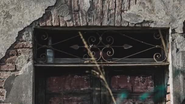 Old Window Abandoned House Glimpse — Wideo stockowe