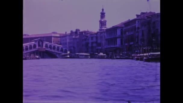 Velence Olaszország 1968 Május Nosztalgikus Pillantás Velence Városára Években Gondolákkal — Stock videók