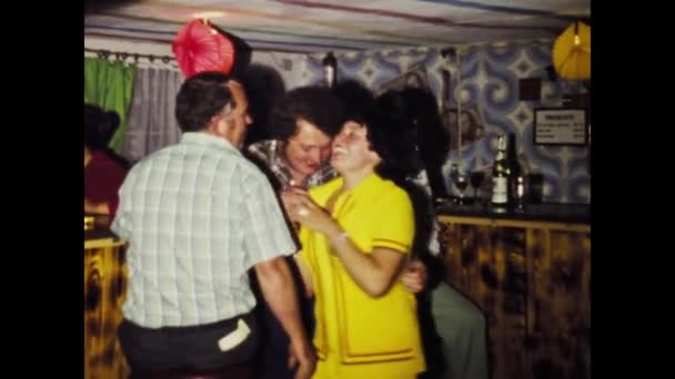 Dolomites Italy June 1975 Happy Home Party Scene People Dancing — Vídeo de Stock