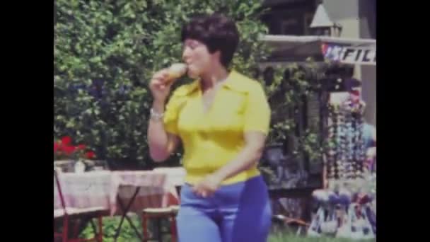 Berlin Germany June 1975 Historical Video Showing Woman Enjoying Ice — Wideo stockowe