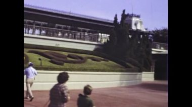MIAMI, ABD 5 HAZİRAN 1980: Miami 'deki Disneyland lunaparkı, 4 bin dijital görüntü