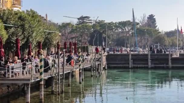 Sirmione Italy February 2023 Beautiful Landscape Sirmione Garda Lake Riviera — Vídeo de Stock