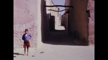 Tanca, Fas Haziran 1975: 1970 'lerde Tangier şehrinin görüntülerini ve seslerini bu nostaljik görüntüler ile deneyin dönemin özünü yakalayın