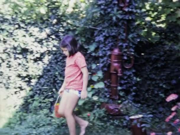 Paris França Junho 1970 Aprecie Momentos Calorosos Infância Com Esta — Vídeo de Stock