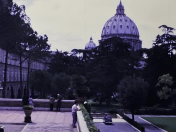 1970年6月 意大利罗马 带着这一系列展示罗马标志性地标和20世纪70年代繁华街道的罕见镜头回到过去 — 图库视频影像