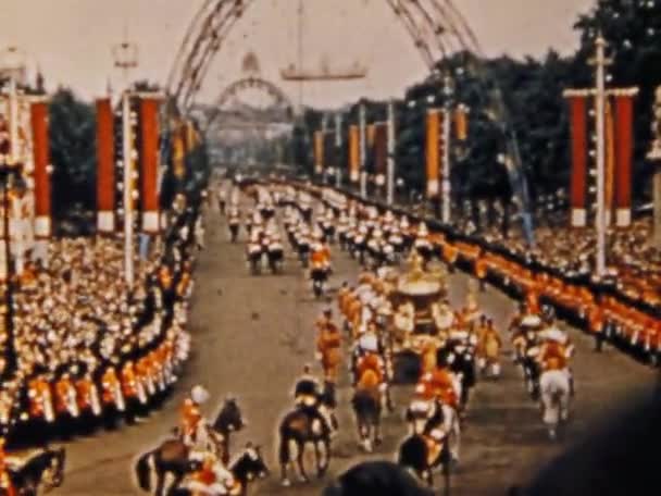 Londres Reino Unido Junho 1953 Reviva Grandeza Pompa Desfile Coroação — Vídeo de Stock