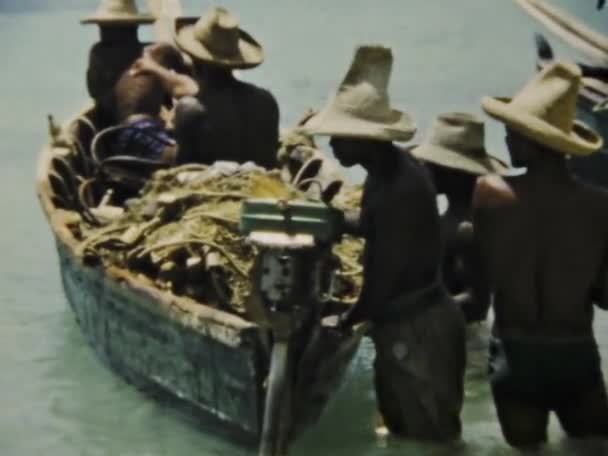 Sainte Anne Gwadelupa Czerwiec 1975 Odkryj Idylliczną Wioskę Rybacką Plaży — Wideo stockowe