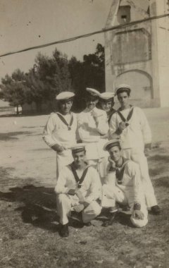 Roma, İtalya Mayıs 1941: Genç denizcilerin bir grup portresi geçmişteki anıları anımsatıyor. 1940 'lar.