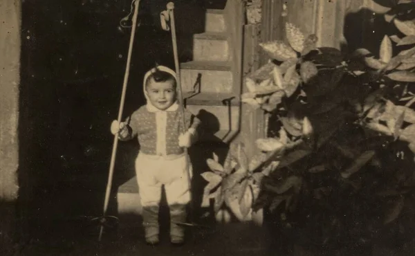 Roma Itália Maio 1951 Uma Foto Encantadora Capturando Momento Pura — Fotografia de Stock