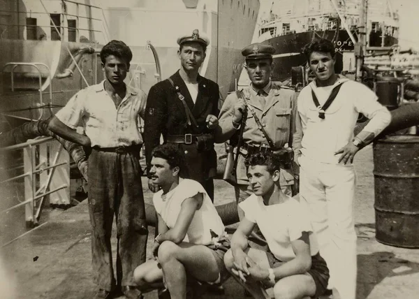 Róma Olaszország Május 1951 Hatalmas Kép Olasz Haditengerészet Matrózok Szolgálatában — Stock Fotó