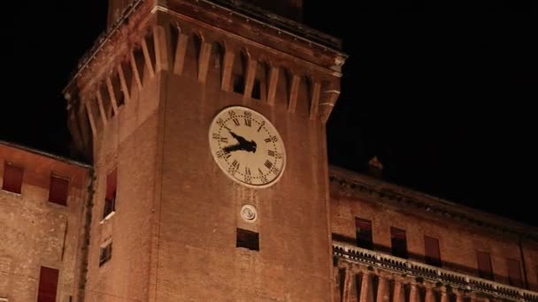 Λεπτομέρεια Της Ferrara Κάστρο Ρολόι Νύχτα — Αρχείο Βίντεο