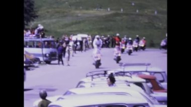 Morzine, Fransa 1973: 70 'lerde Morzine' de yapılan bisiklet yarışının heyecanını bu klasik görüntülerle keşfedin.