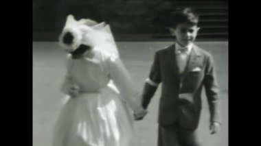 Roma, İtalya Mart 1968: 1960 'lardaki çocukların ilk komünyon törenlerine nostaljik bir bakış.