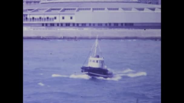 Palermo Olaszország 1968 Júniusa Vintage Felvételek Egy Vontatóhajóról Amely Kikötő — Stock videók