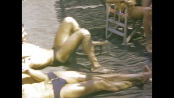 Neapel Italien Juni 1958 Vintage Bilder Människor Som Njuter Hektisk — Stockvideo