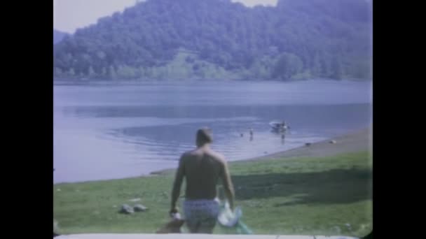 City Lake Spojené Státy Americké Červen 1969 Nostalgický Klip Rodiny — Stock video