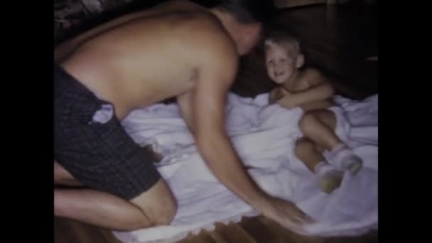 미국의 레이크 1969 빈티지 비디오를 1960 촬영된 가족의 마음을 푸근하게 — 비디오