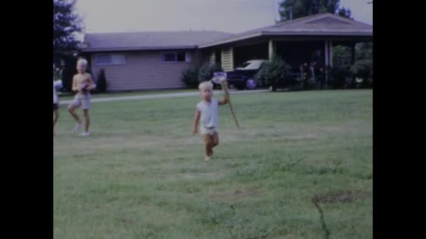 City Lake Stany Zjednoczone Czerwiec 1969 Vintage Materiał Filmowy Dzieciakami — Wideo stockowe