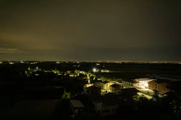 Incantevole Veduta Notturna Aerea Piccolo Villaggio Italiano Immerso Nella Serena — Foto Stock