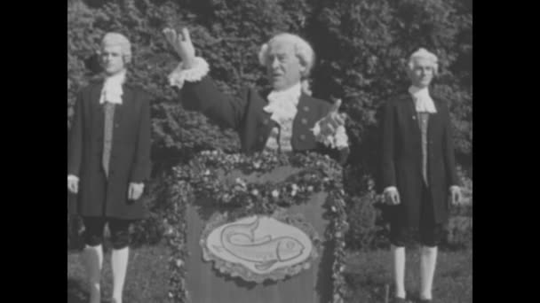 Berlín Německo Možná 1959 Ponořte Minulosti Podmanivým Videoklipem Veřejnou Projev — Stock video