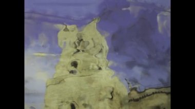 Trapani, İtalya Haziran 1975: 70 'lerdeki Trapani Kalesi' nin güzelliğini gösteren bu antika video klibiyle zamanda geri adım at.