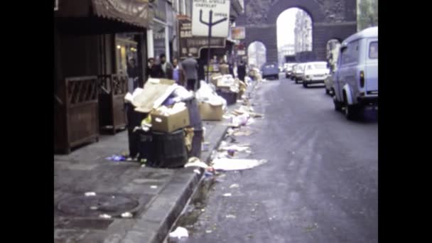 Paris Frankrike Kan 1977 Gritty Tals Video Belamrad Traffickerad Parisisk — Stockvideo