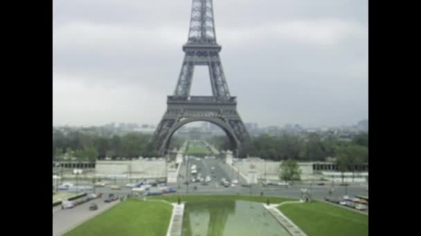 Paris Fransa 1977 Lerin Klasik Videosu Paris Teki Ikonik Eyfel — Stok video