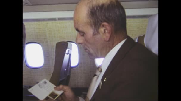 러시아 모스크바 1977 1970 대비행기에 남자의 비행기 경험을 빈티지 비디오 — 비디오