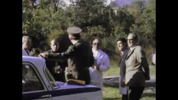 Bellinzona Italia Mayo 1975 Vídeo Clip Vintage Que Captura Soldado — Vídeo de stock