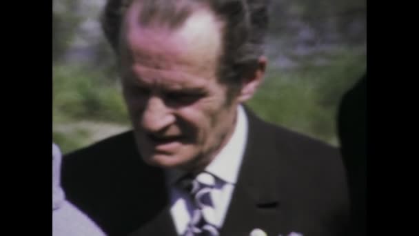 Bellinzona Włochy Może 1975 Vintage Wideo Klip Rejestrujący Zbliżenie Człowieka — Wideo stockowe