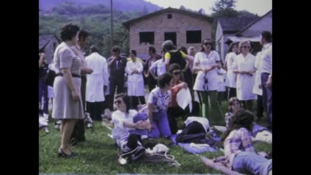 Bellinzona Italia Mayo 1975 Vídeo Clip Vintage Que Muestra Una — Vídeo de stock