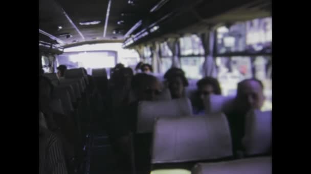 1975 이탈리아 1970 대버스를 승객들의 빈티지 장면을 시대의 본질을 — 비디오