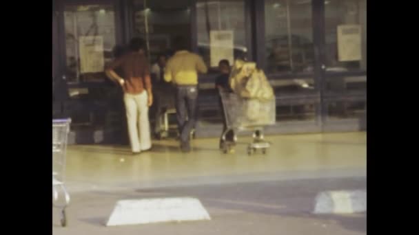 Rio Janeiro Brasile Maggio 1976 Esplora Esterno Supermercato Carrefour Negli — Video Stock