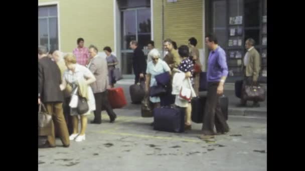 Olbia Italy June 1975 Step Multitude People Eagerly Board 1970S — Stock Video
