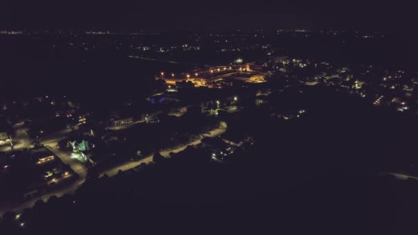 Widok Lotu Ptaka Miasto Nocy Światłami Ulicznymi Tworzącymi Czarującą Scenę — Wideo stockowe
