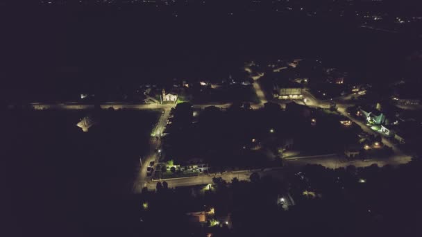 Αεροφωτογραφία Μιας Πόλης Νύχτα Φώτα Του Δρόμου Δημιουργώντας Μια Μαγευτική — Αρχείο Βίντεο