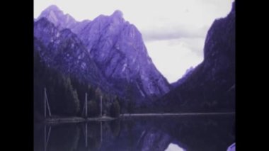 Dolomitler, İtalya, Haziran 1969: 1960 'lardaki büyüleyici bir kadın seyahatinin büyüleyici anılarına dalın..