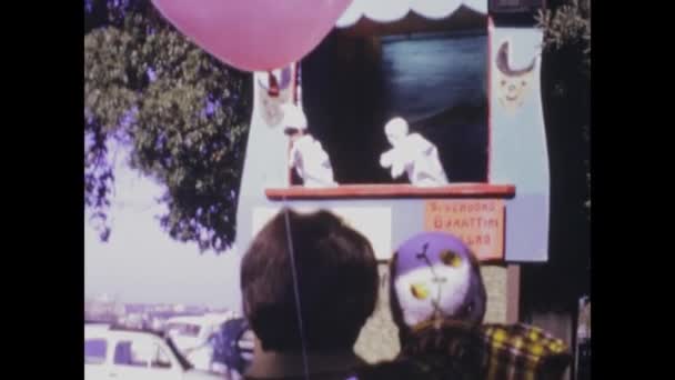 Roma Talya 1974 Olabilir Zamanda Geriye Adım Atın Çocukken Kuklaların — Stok video