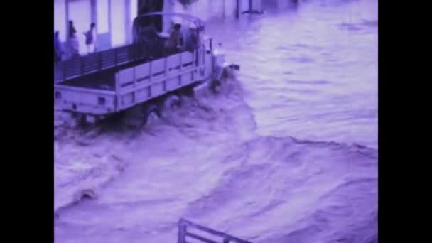 Триполи Ливия Сентября 1969 Года Свидетельствуйте Драматические Сцены Катастрофического Наводнения — стоковое видео