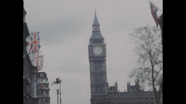London United Kingdom May 1949 Historic Footage Big Ben Bustling — Stock Video