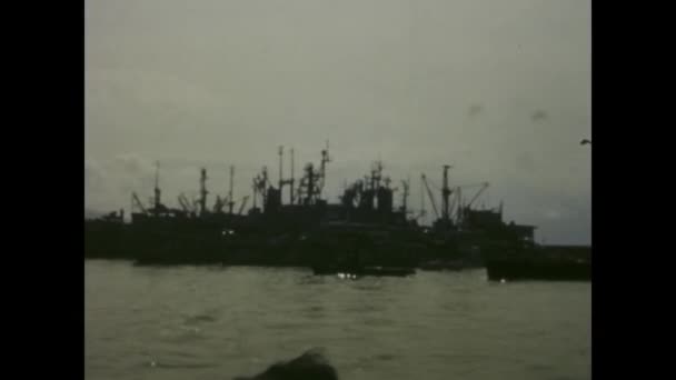 1966年 意大利罗马 1960年代海上军舰的历史镜头 — 图库视频影像
