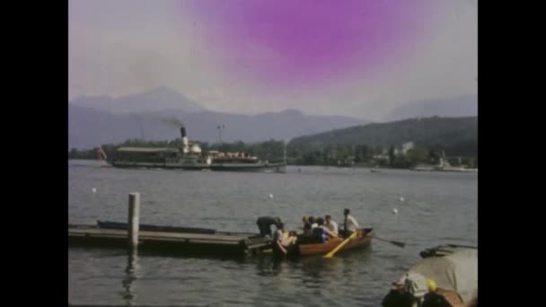 โรม ตาล พฤษภาคม 1966 นพบความงามอ งของทะเลสาบอ ลไพน ในย 1960 — วีดีโอสต็อก