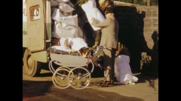 Londyn Wielka Brytania Może 1966 Krok Przeszłość Tym Zachwycającym Vintage — Wideo stockowe