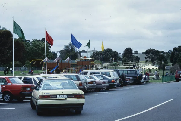 멜버른 오스트레일리아 1999년 12월 1990년대 멜버른의 주차장의 그림프스 시대의 자동차 — 스톡 사진