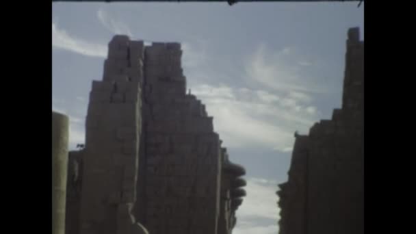 Cairo Egito Maio 1975 Filmagem Vintage Renomado Sítio Arqueológico Karnak — Vídeo de Stock
