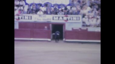 Madrid, İspanya Haziran 1970: Boğa güreşi ve torero sahnelerinin 1970 'lerdeki klasik görüntüleri.