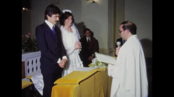 팔레르모 이탈리아 1978년 결혼식의 매력적인 장면을 포착하는 1970년대의 — 비디오