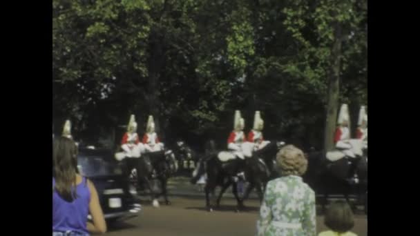 London Förenade Kungariket Maj 1975 Vintage 1975 Film Stor Parad — Stockvideo