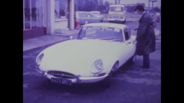 Londýn Velká Británie May 1969 Klasické Záběry Let Ikonickým Jaguar — Stock video